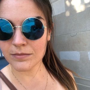 Meet your Posher, Chantal